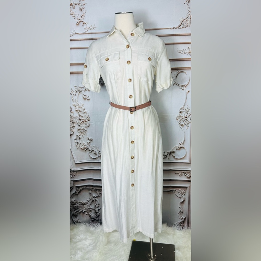 White Button-Front Maxi Shirt Dress with Contrast Belt - Picture 2 of 4